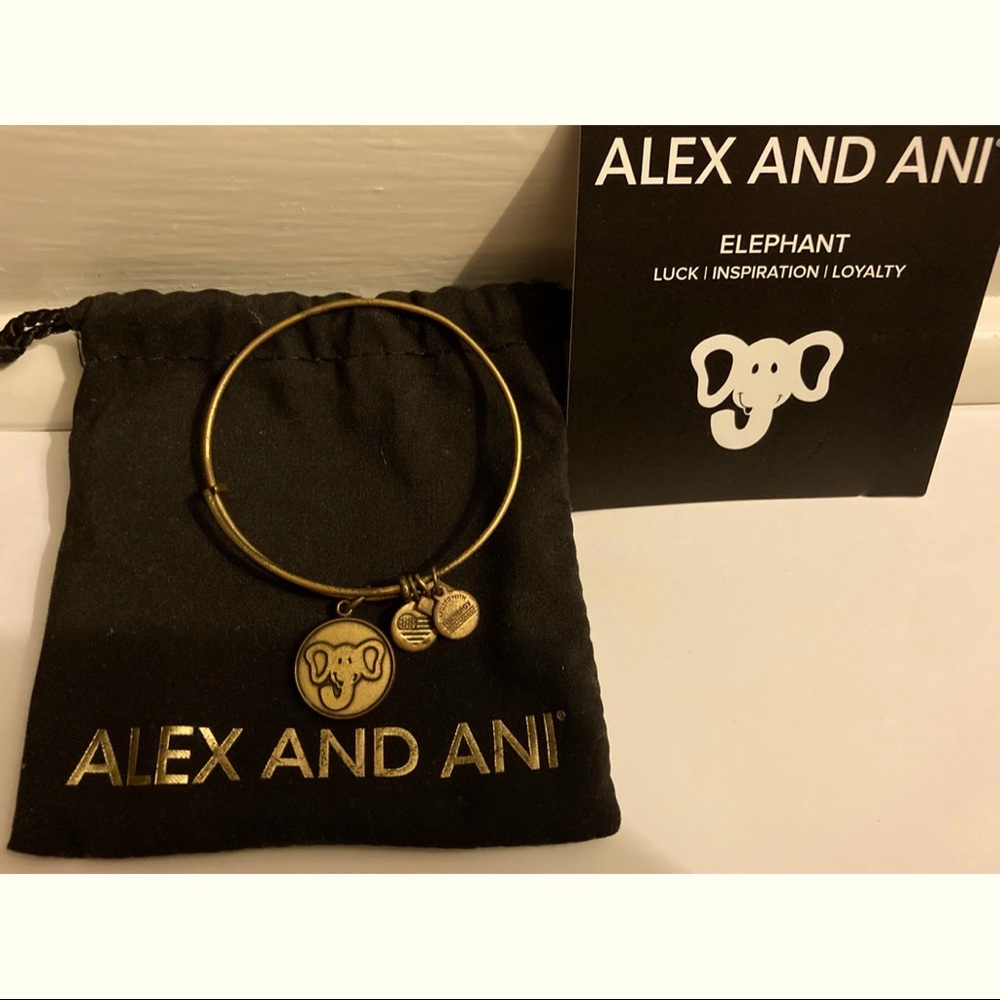 💛🐘Alex and Ani Elephant Bangle Bracelet🐘💛